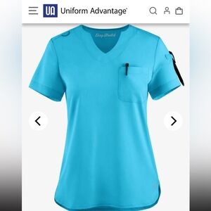 NWT! Women's Blue Scrub Top🩵
